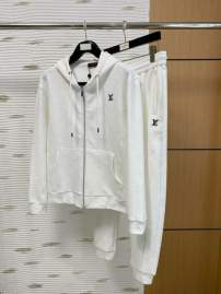 Picture of LV Sweater Suits _SKULVM-3XLkdtr15840814